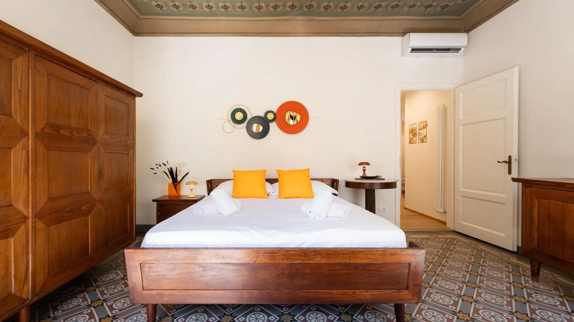 Keys Of Italy - Reparata Big 13 - 2 Bedrooms Florentine House Флоренция 0*,